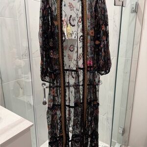 Floral Sheer Black Kimono - one size - Anthro